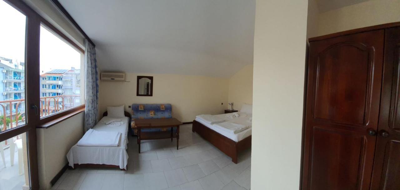 Lazur Hotel Ravda Esterno foto