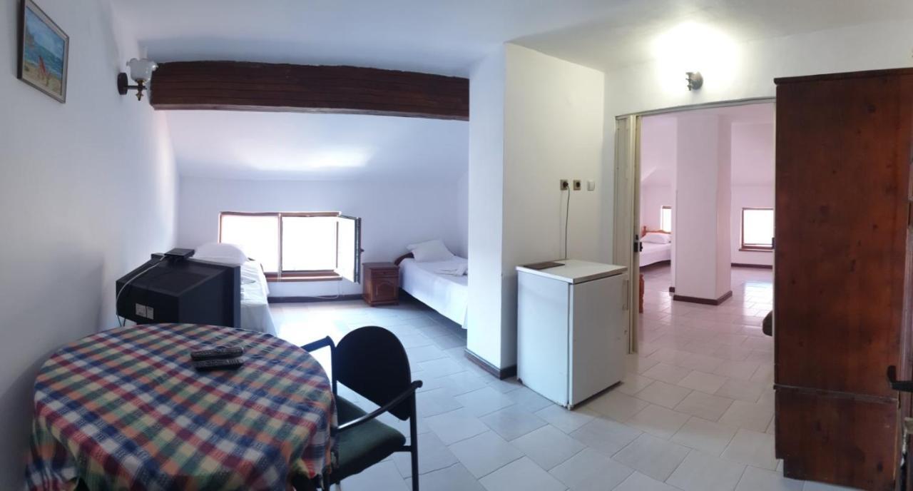 Lazur Hotel Ravda Esterno foto
