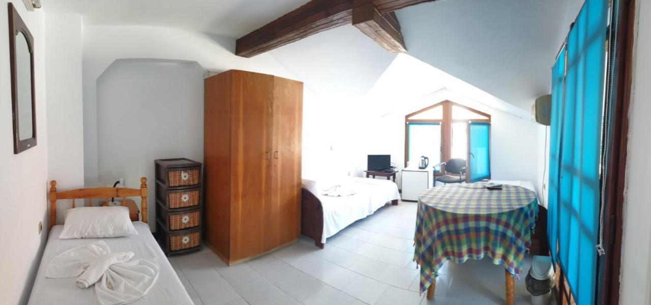 Lazur Hotel Ravda Esterno foto