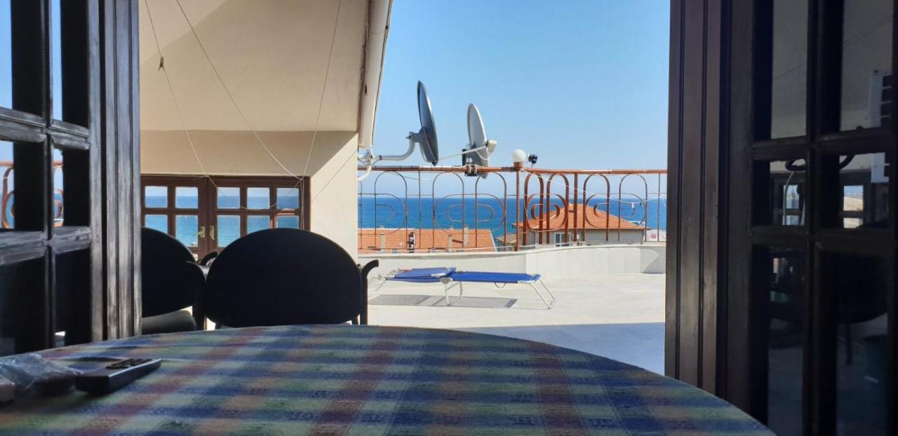 Lazur Hotel Ravda Esterno foto