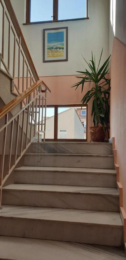 Lazur Hotel Ravda Esterno foto