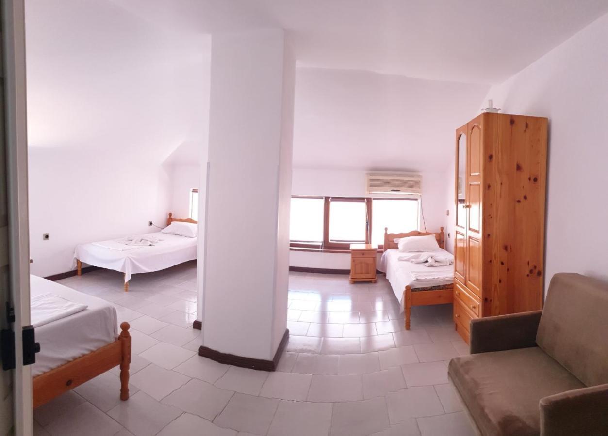 Lazur Hotel Ravda Esterno foto